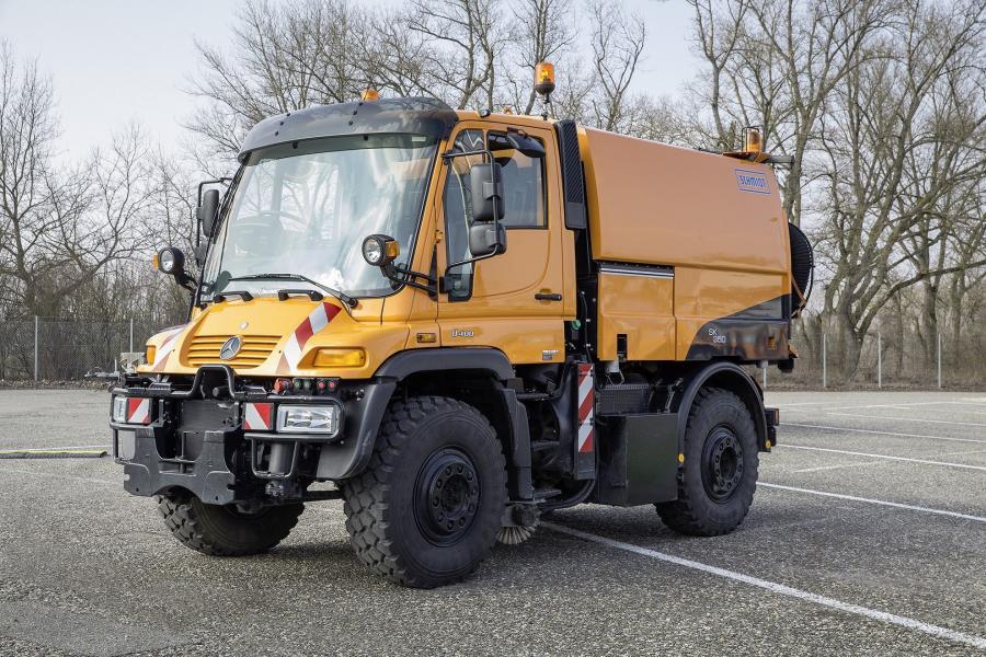  Mercedes-Benz Unimog U400 Road Service 2000 года  (фото 13 из 13)